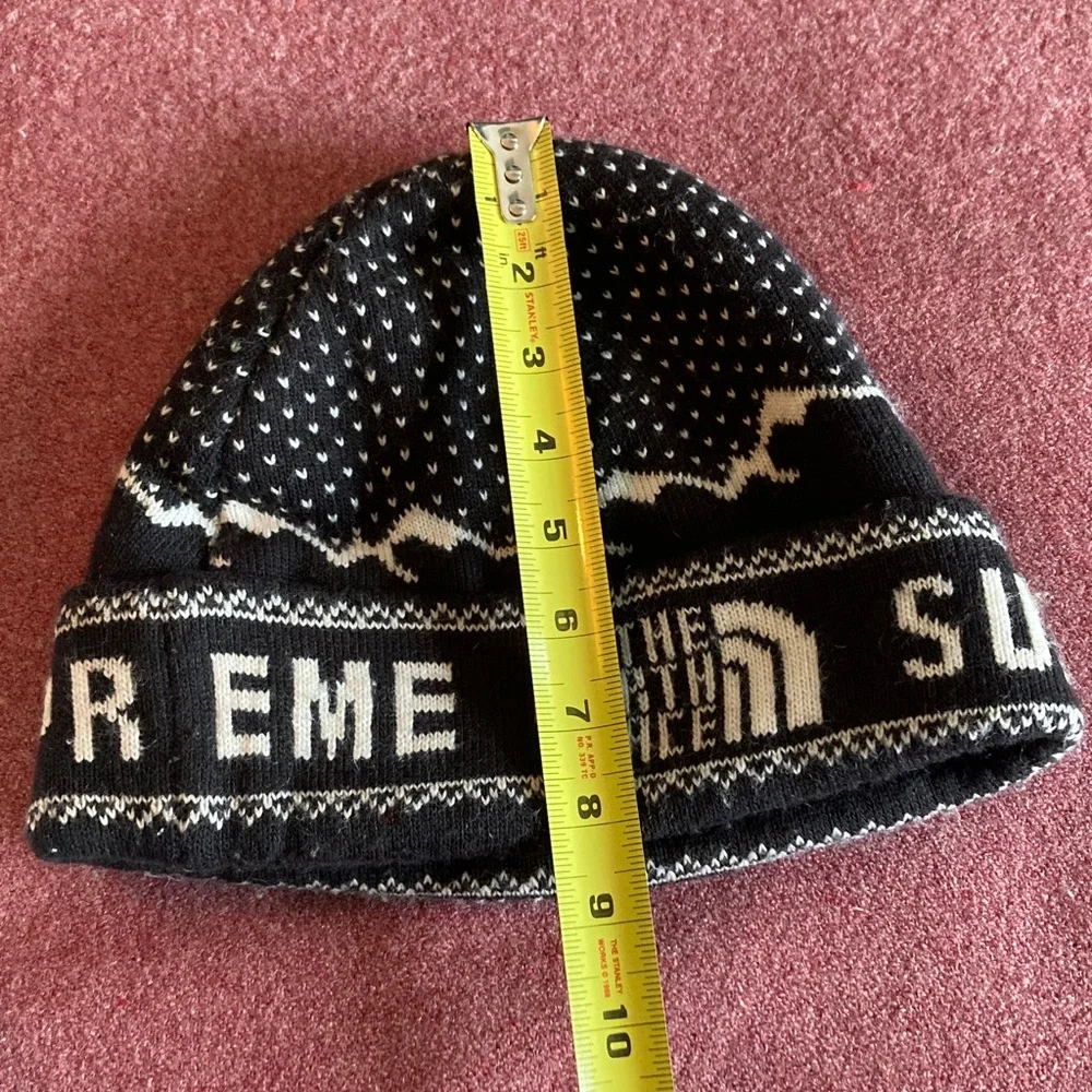 NORTH FACE X SUPREME Beanie - Picture 12 of 15